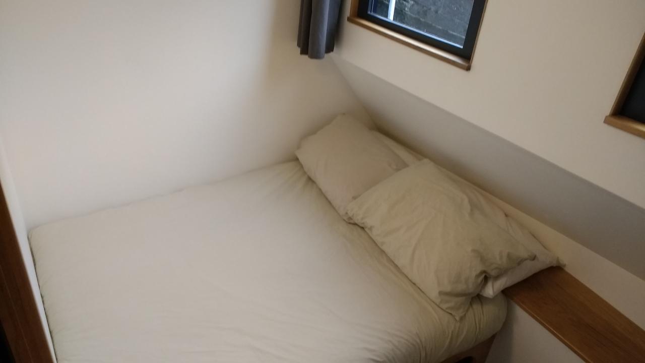 Kyle Blue - Bristol Harbour Luxury Hostel Boat Exterior foto