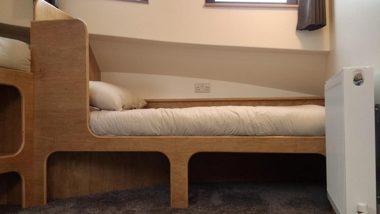 Kyle Blue - Bristol Harbour Luxury Hostel Boat Exterior foto