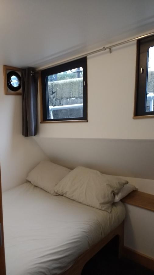Kyle Blue - Bristol Harbour Luxury Hostel Boat Exterior foto